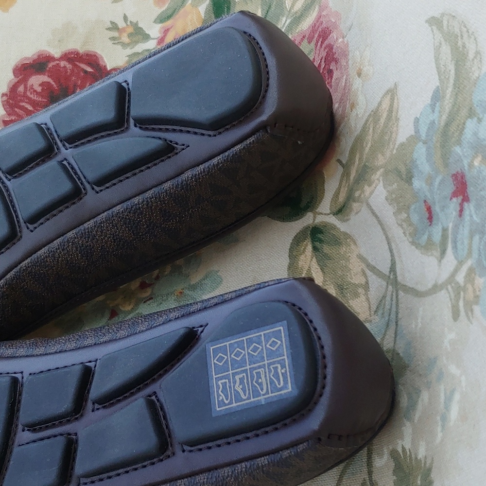 Michael Kors Fulton Studded Mocassin Flats in Brown with MK Logo Women's 7.5 - Picture 11 of 17